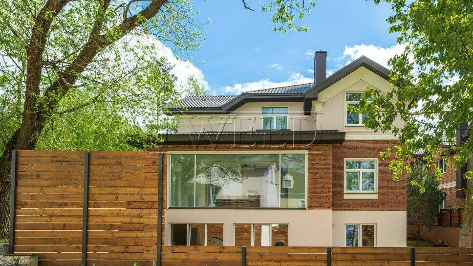 2-этажный коттедж 400 м² с отделкой