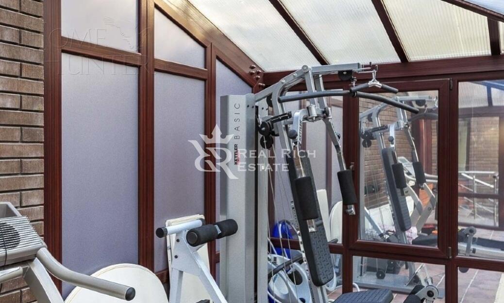 2-этажный коттедж 450 м² с отделкой