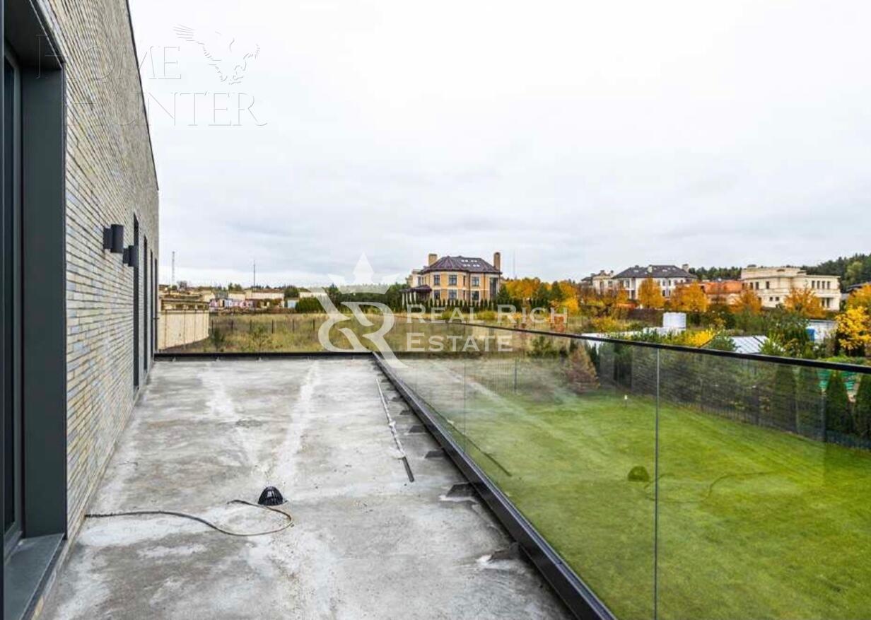 2-этажный коттедж 450 м² с отделкой