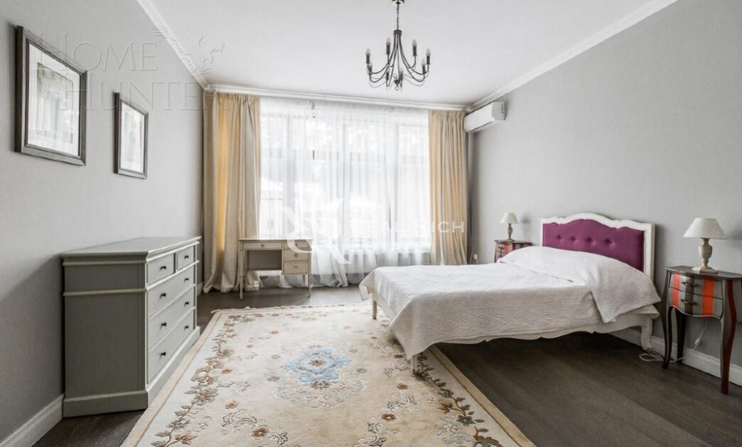 2-этажный коттедж 500 м² с отделкой