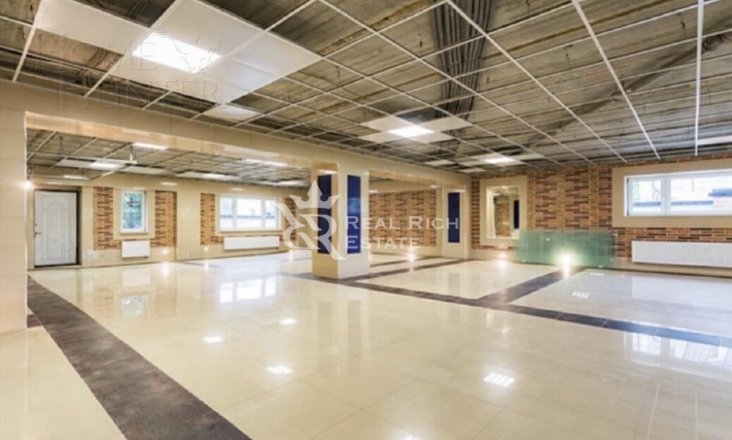 2-этажный коттедж 1 008 м² с отделкой