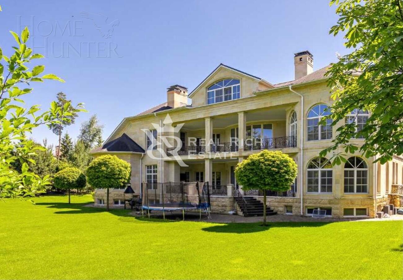 2-этажный коттедж 1 800 м² с отделкой