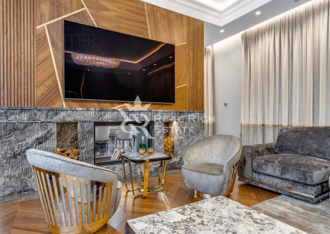 2-этажный коттедж 1 400 м² без отделки