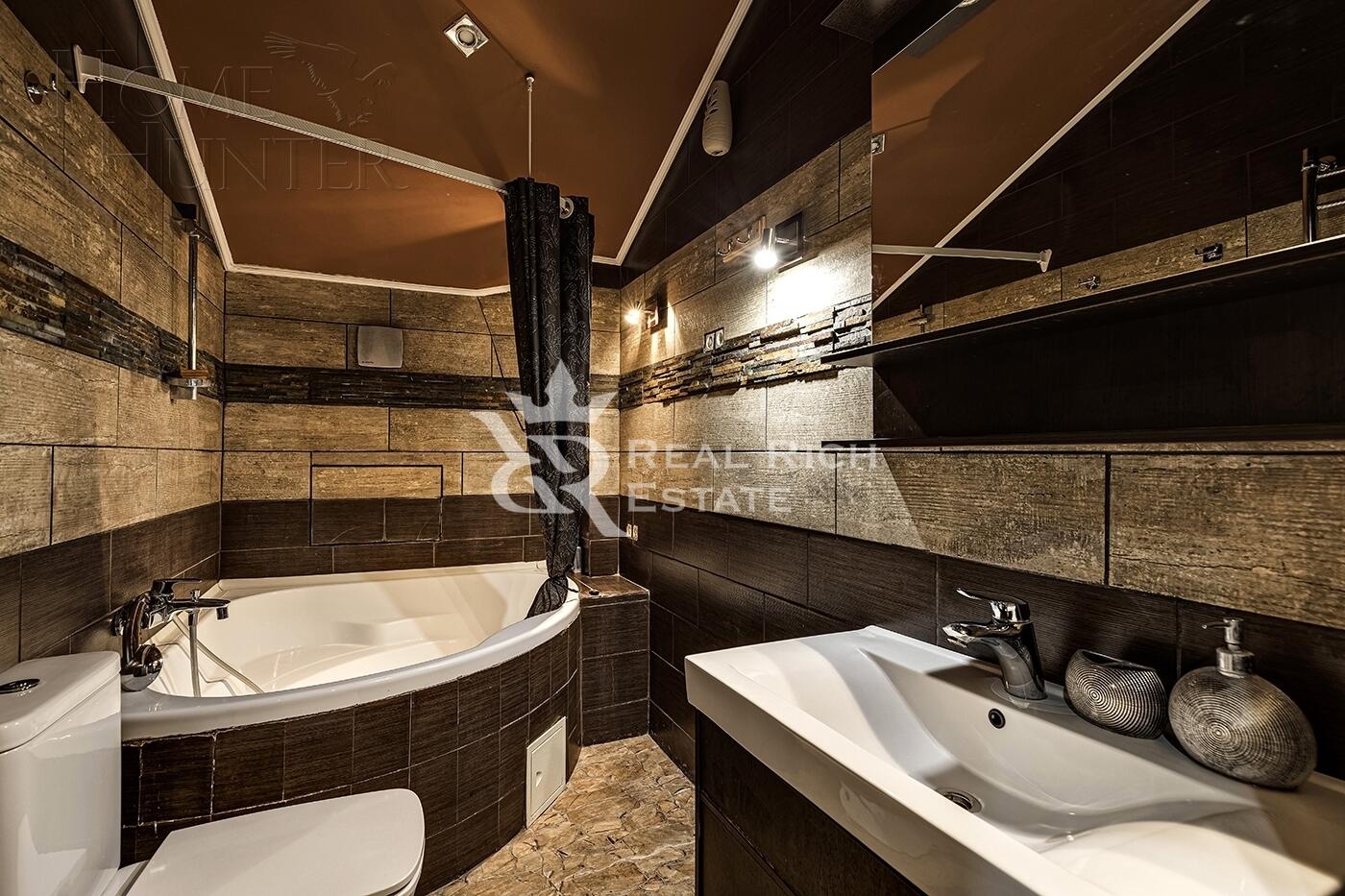 2-этажный коттедж 488 м² с отделкой