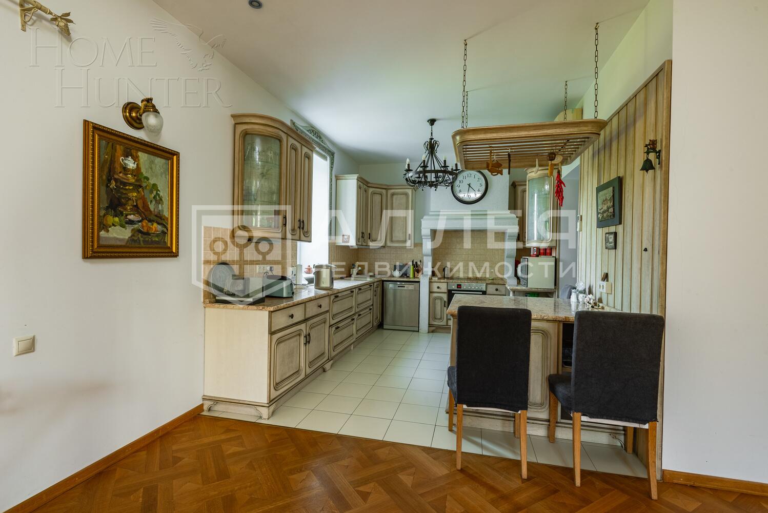 2-этажный коттедж 550 м² с отделкой