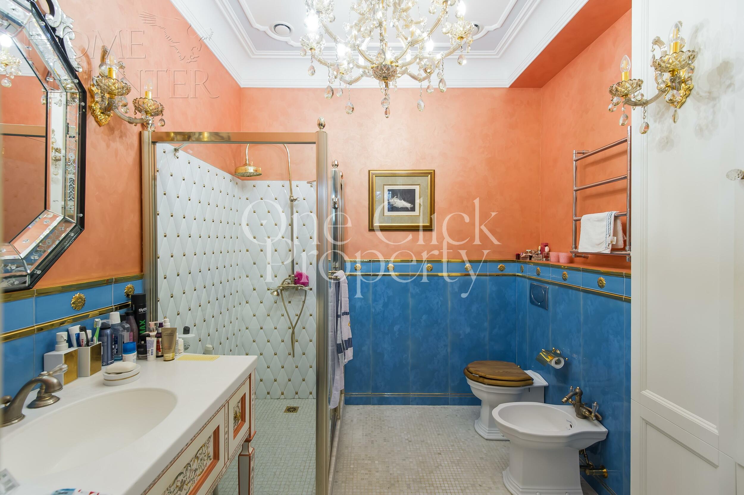 5-КОМН. КВАРТИРА С ОТДЕЛКОЙ 240 М² НА 3 ЭТАЖЕ