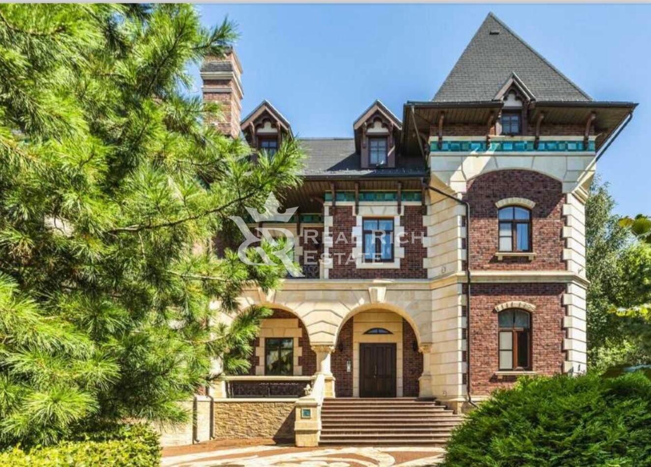 2-этажный коттедж 850 м² с отделкой