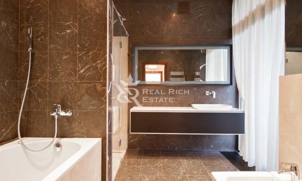 2-этажный коттедж 344 м² с отделкой