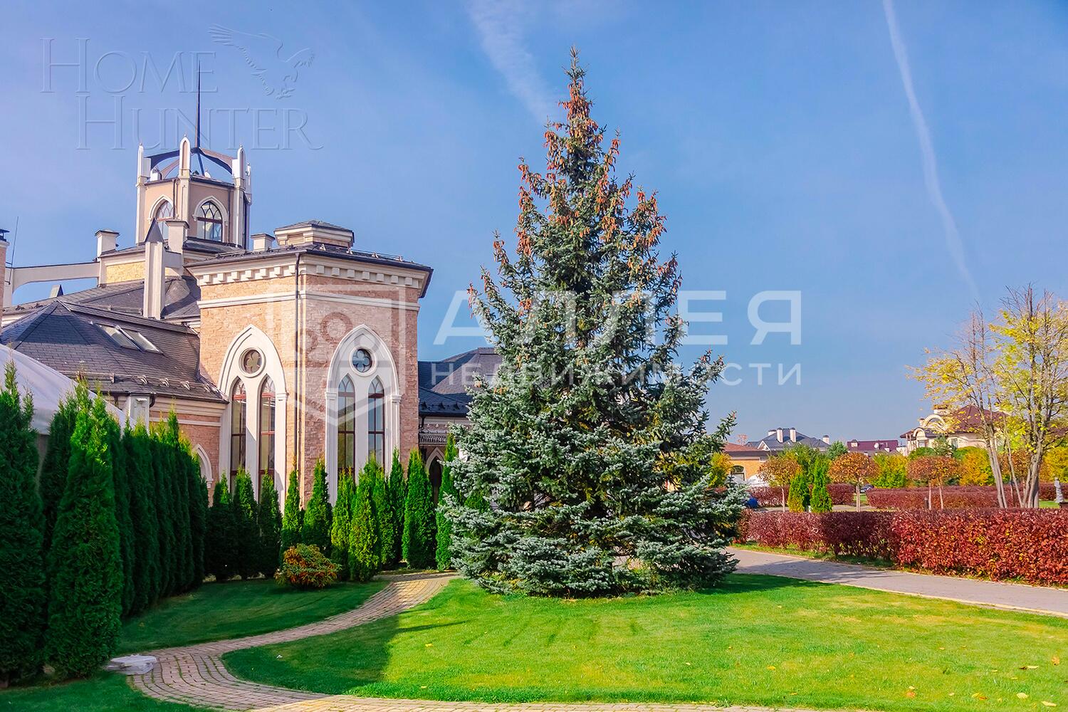 3-этажный коттедж 1 300 м² с отделкой