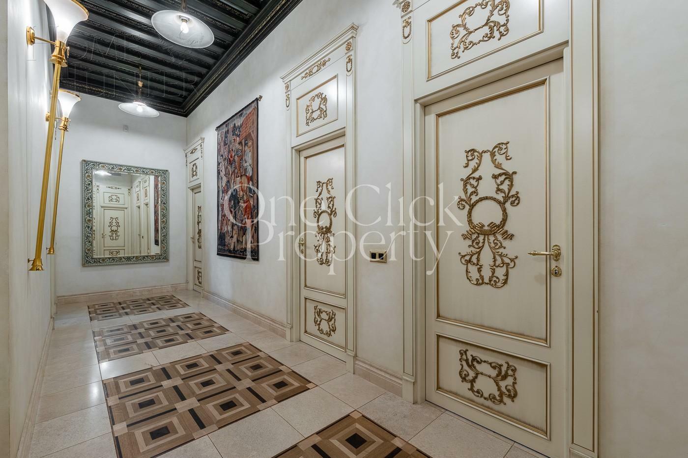 2-УРОВНЕВАЯ КВАРТИРА С ОТДЕЛКОЙ 318 М² НА 2 ЭТАЖЕ