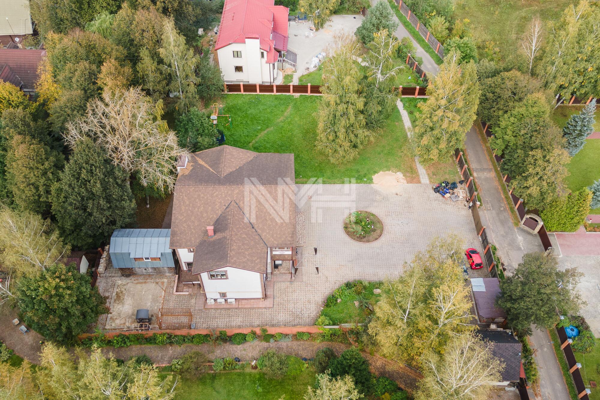 2-этажный коттедж 800 м² с отделкой