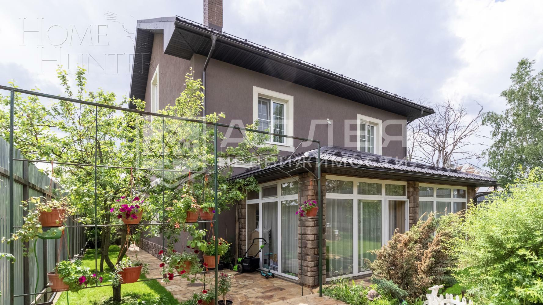 3-этажный коттедж 360 м² без отделки