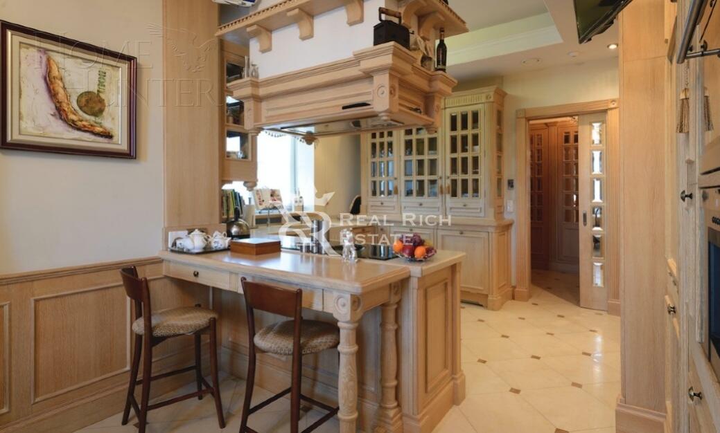 2-этажный коттедж 700 м² с отделкой