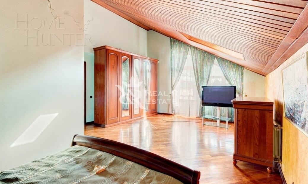 2-этажный коттедж 1 080 м² с отделкой