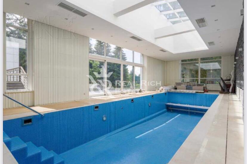 2-этажный коттедж 1 200 м² с отделкой