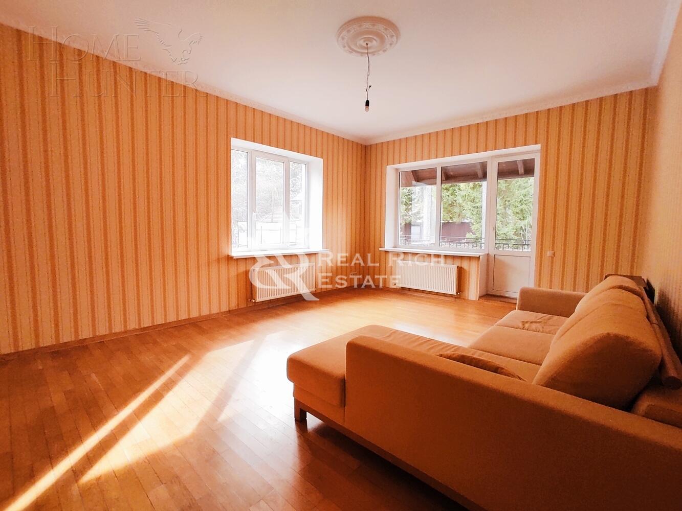 3-этажный коттедж 658 м² с отделкой