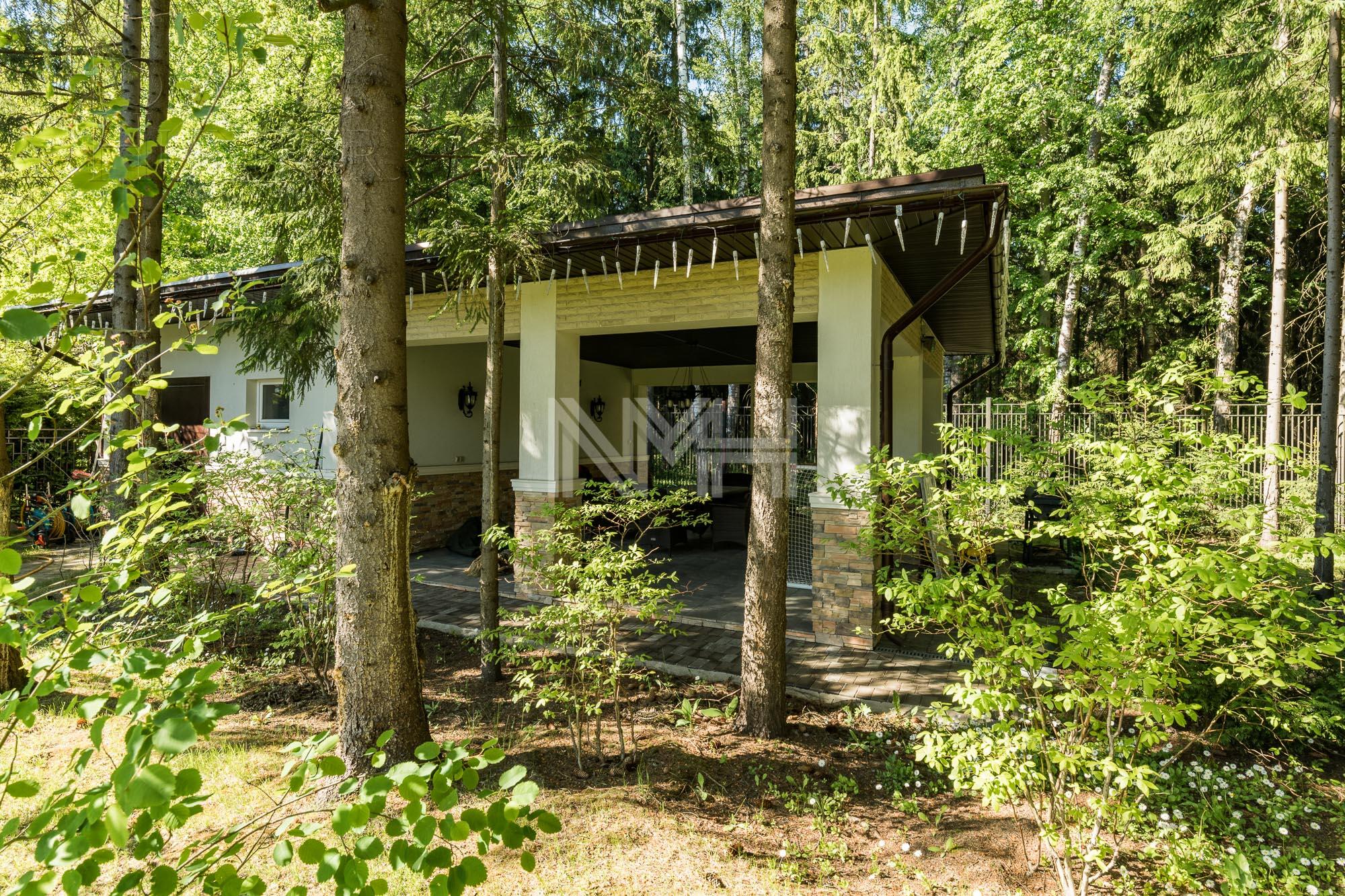 2-этажный коттедж 310 м² с отделкой