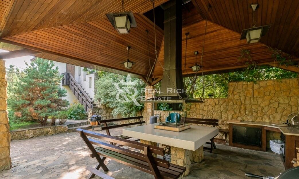 2-этажный коттедж 500 м² с отделкой