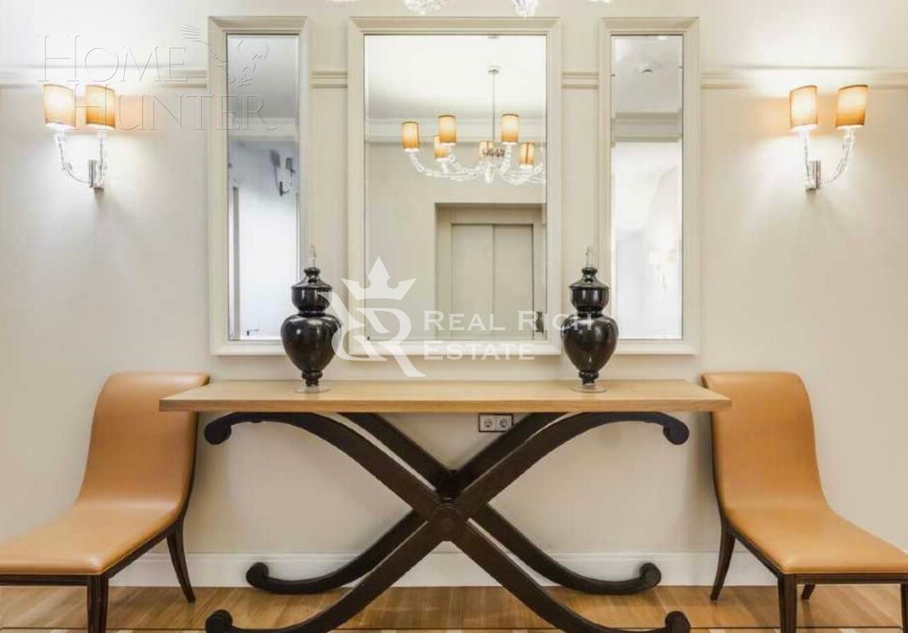 2-этажный коттедж 850 м² с отделкой