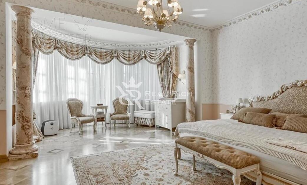 2-этажный коттедж 1 800 м² без отделки