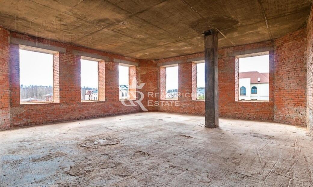 2-этажный коттедж 974 м² без отделки