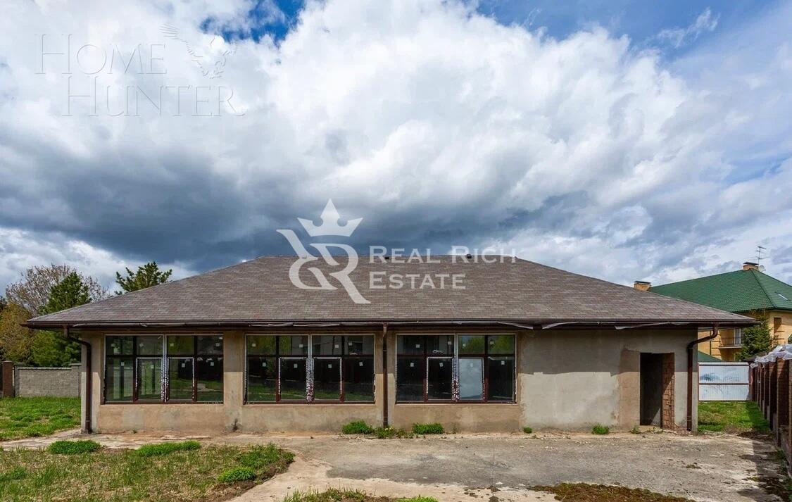 2-этажный коттедж 450 м² без отделки