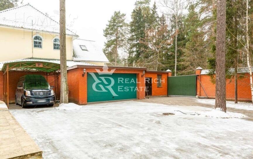 2-этажный коттедж 1 600 м² с отделкой