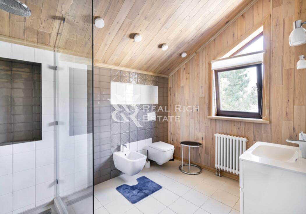 2-этажный коттедж 420 м² с отделкой