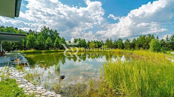 2-этажный коттедж 1 400 м² с отделкой