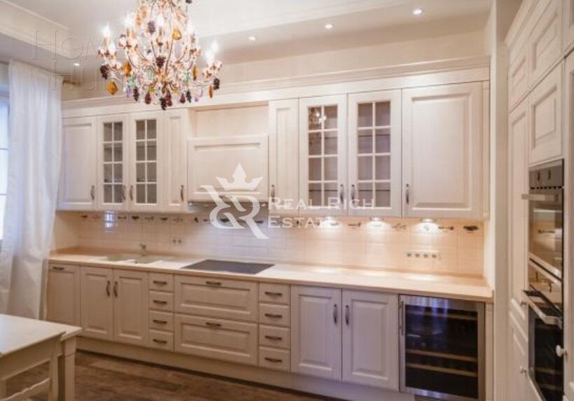 2-этажный коттедж 450 м² с отделкой