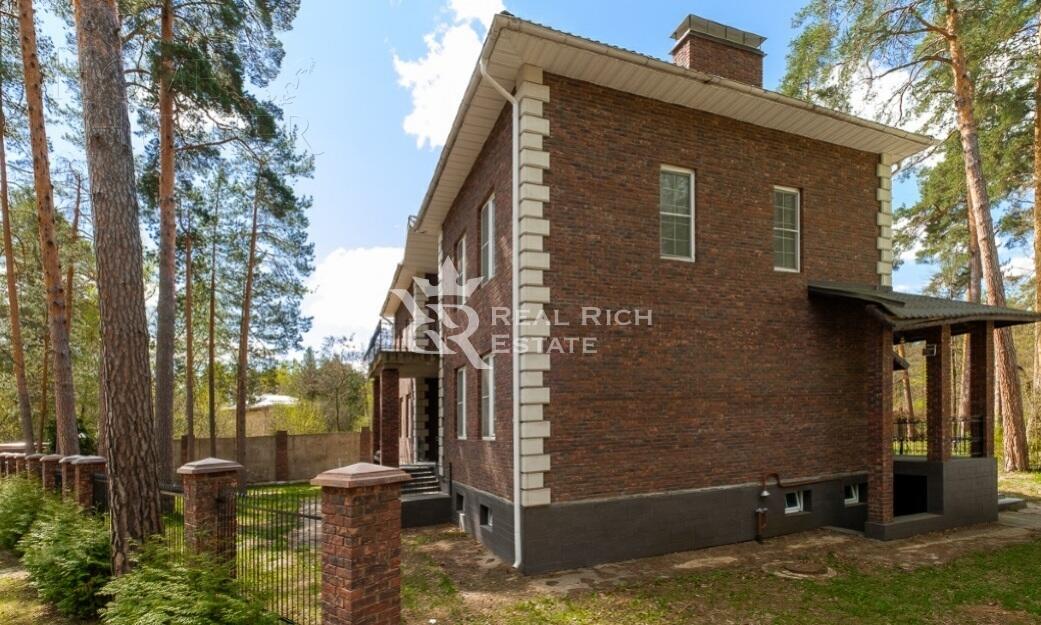 2-этажный коттедж 600 м² без отделки