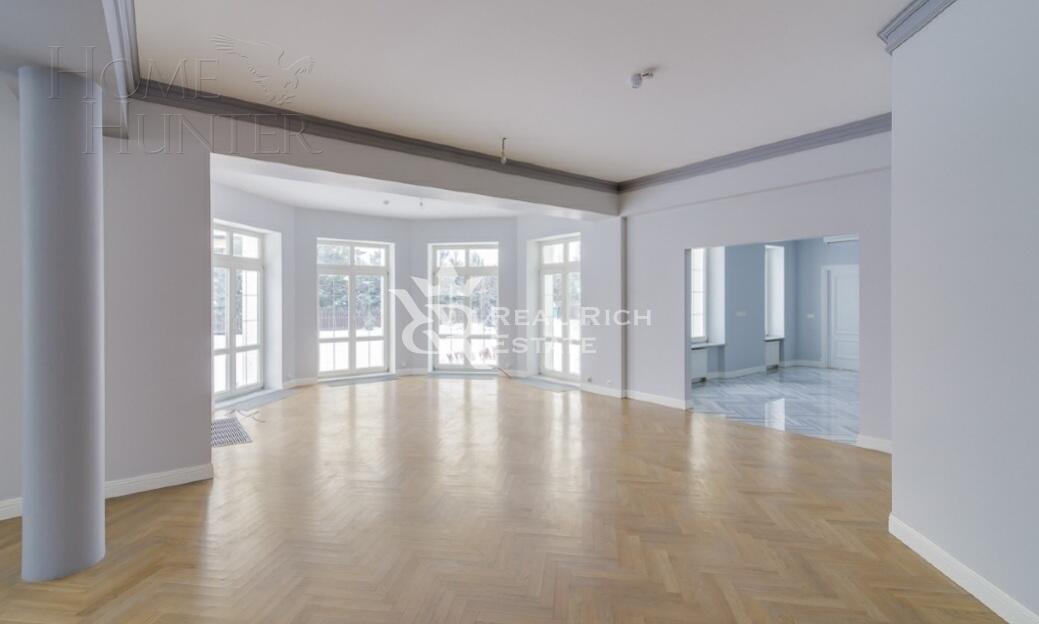 2-этажный коттедж 764 м² с отделкой