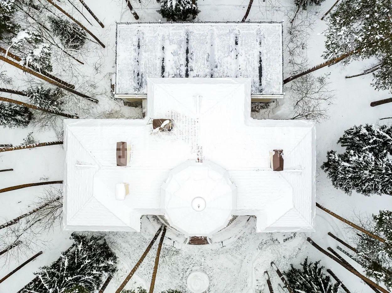 2-этажный коттедж 1 250 м² с отделкой