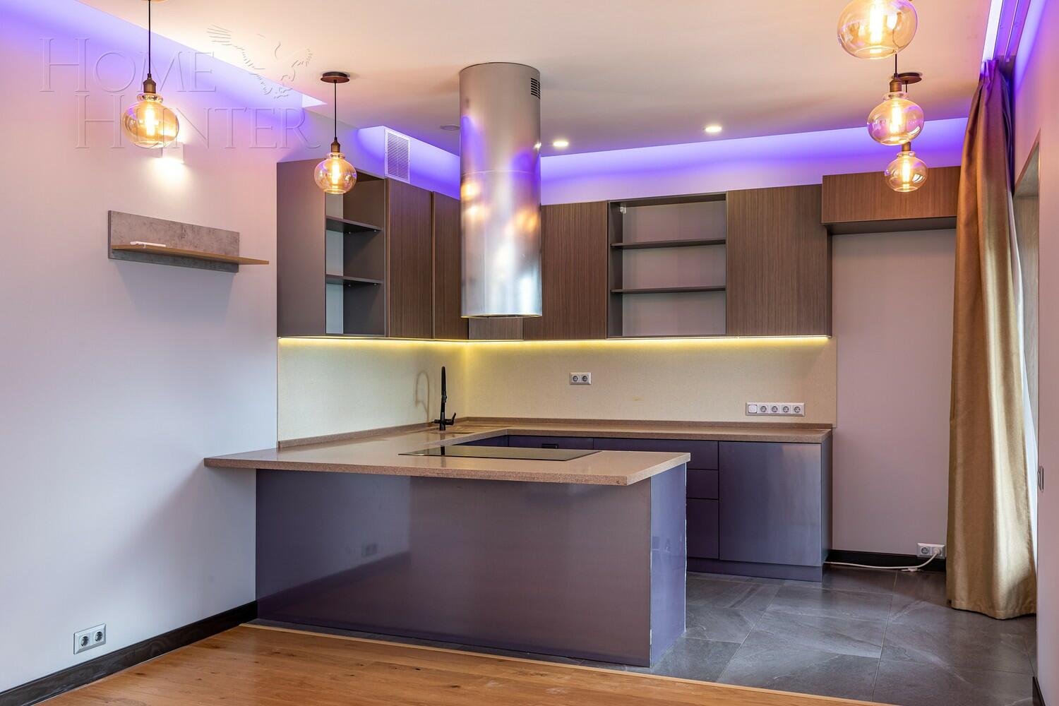 3-этажный коттедж 467 м² с отделкой