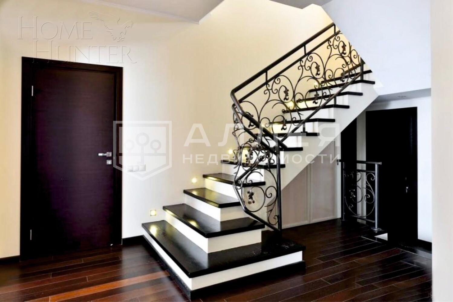 2-этажный коттедж 490 м² с отделкой