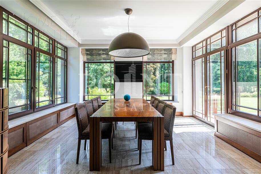 2-этажный коттедж 620 м² с отделкой