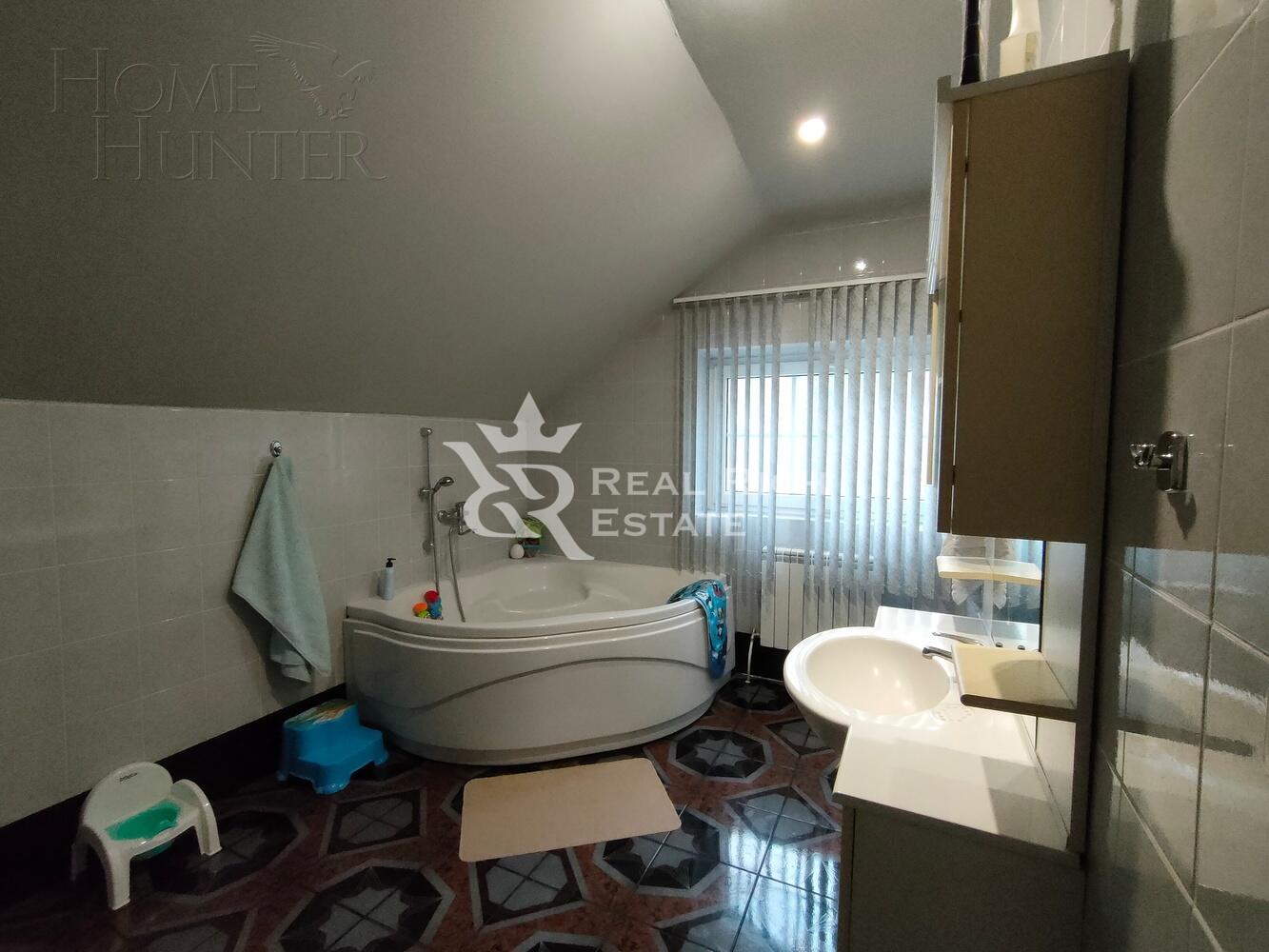 2-этажный коттедж 500.5 м² с отделкой