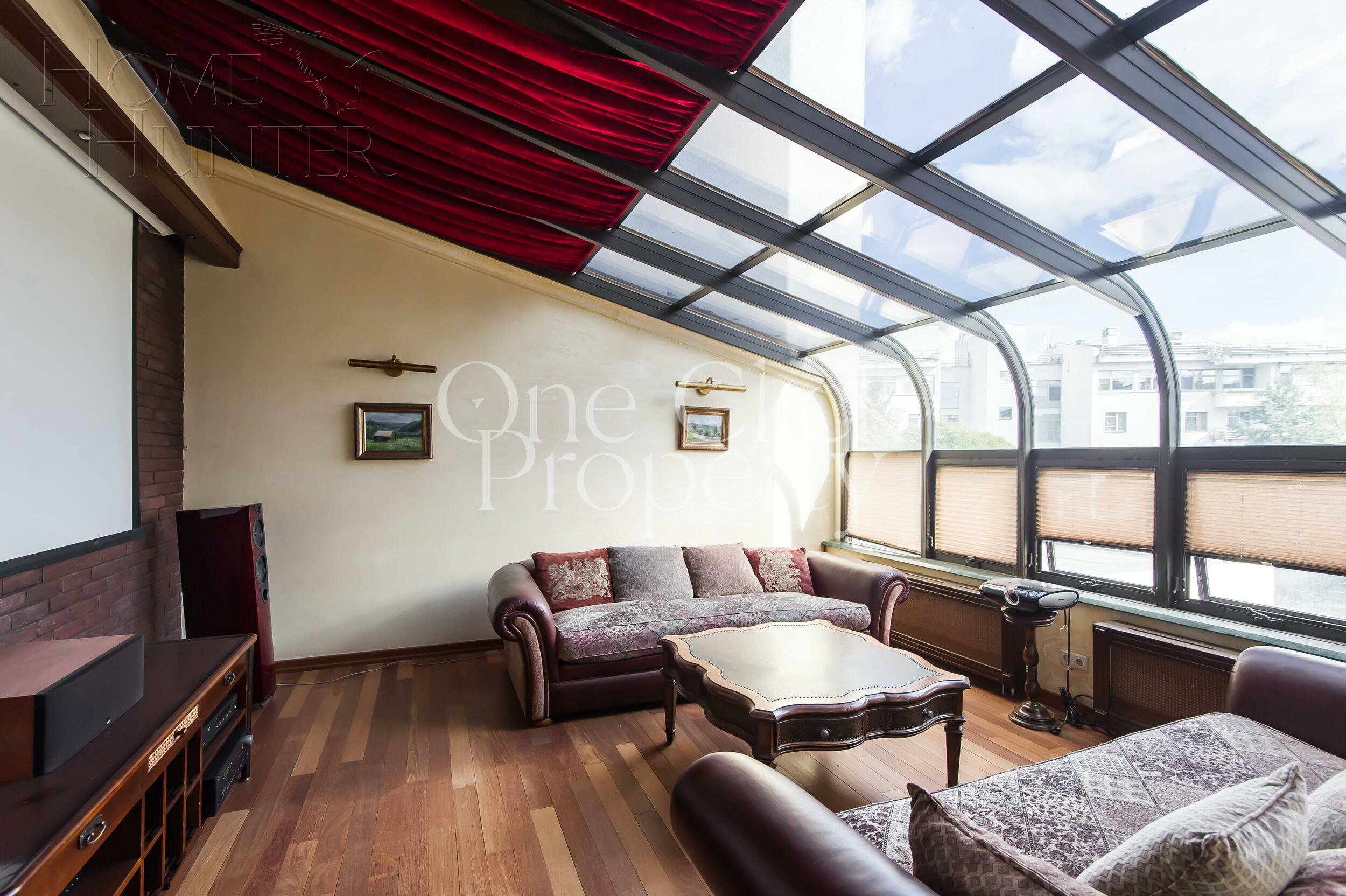 5-КОМН. КВАРТИРА С ОТДЕЛКОЙ 152 М² НА 2 ЭТАЖЕ