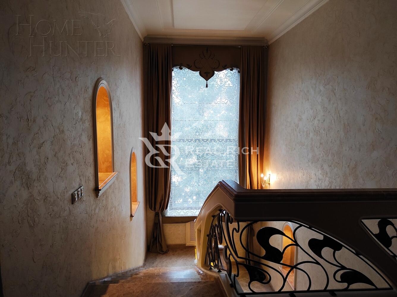 2-этажный коттедж 800 м² с отделкой