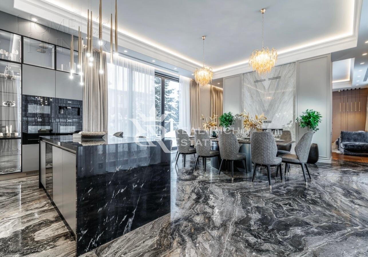 2-этажный коттедж 1 400 м² без отделки