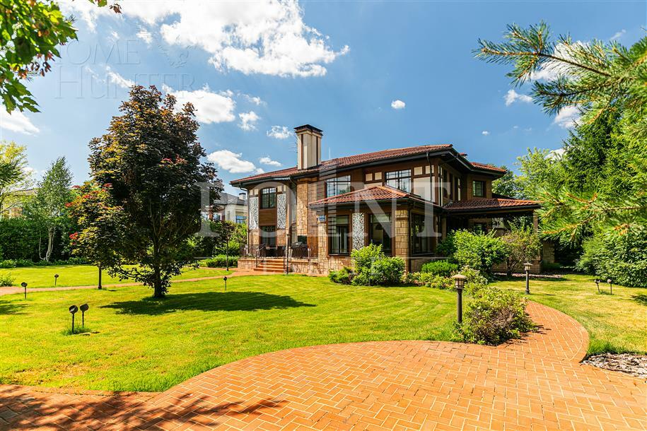 2-этажный коттедж 620 м² с отделкой