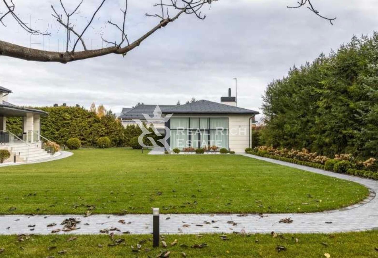 2-этажный коттедж 1 130 м² с отделкой