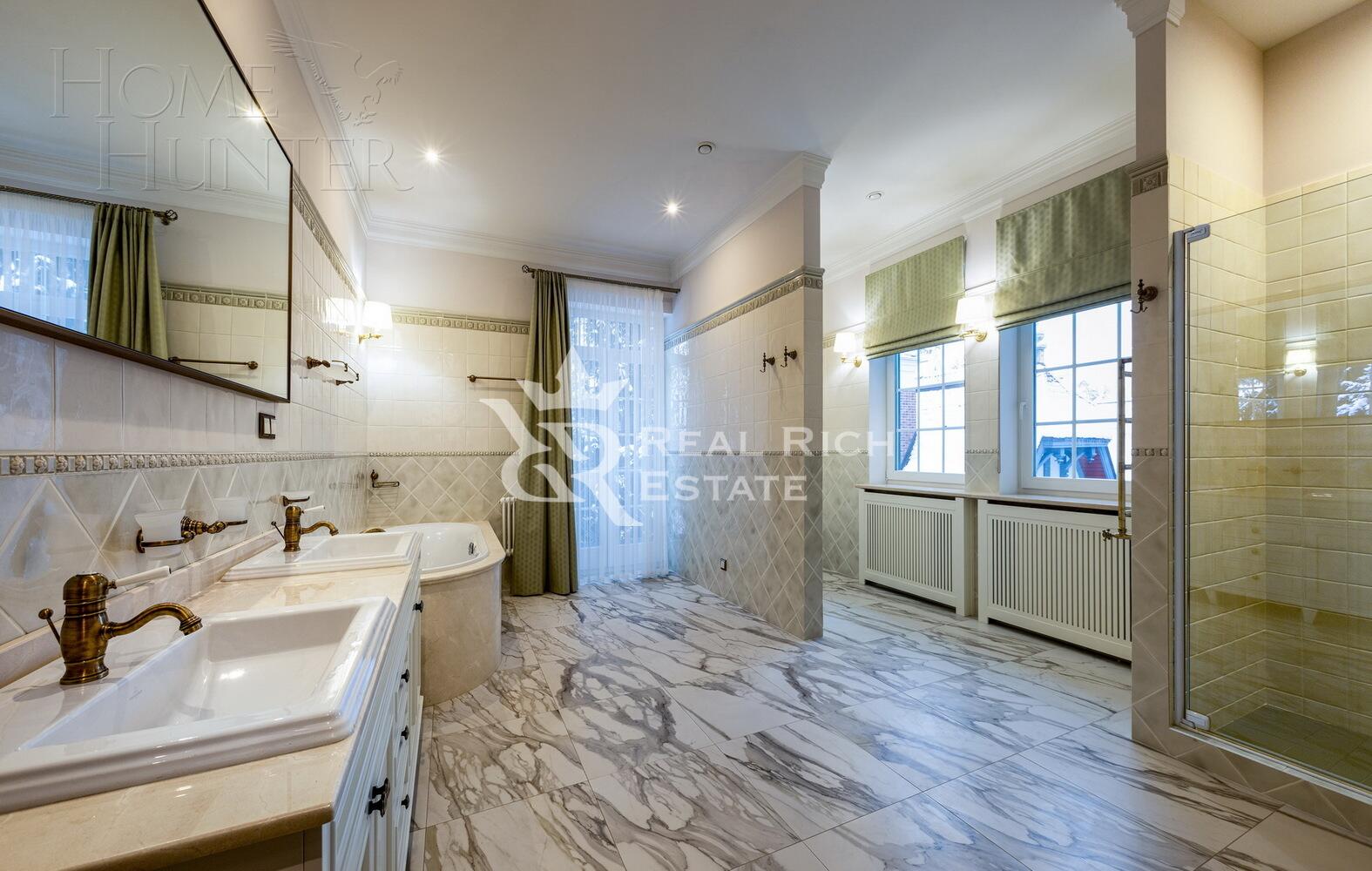 2-этажный коттедж 687 м² с отделкой