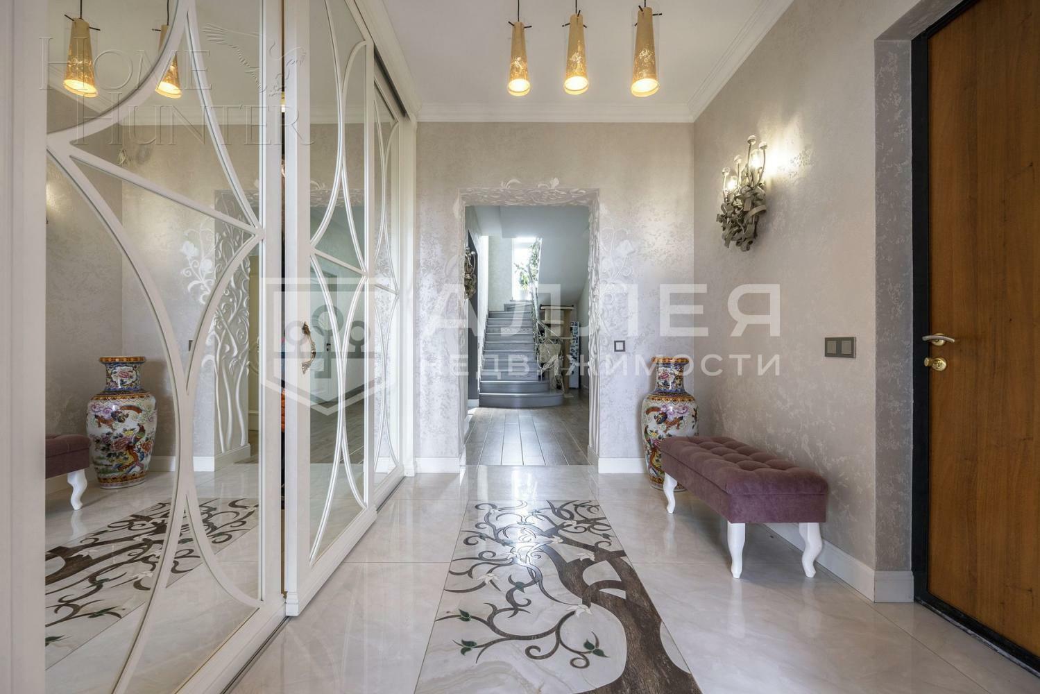 2-этажный коттедж 270 м² с отделкой