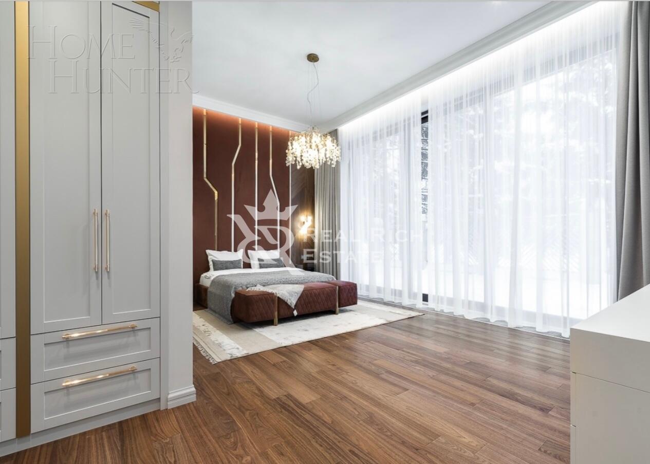 2-этажный коттедж 1 400 м² без отделки