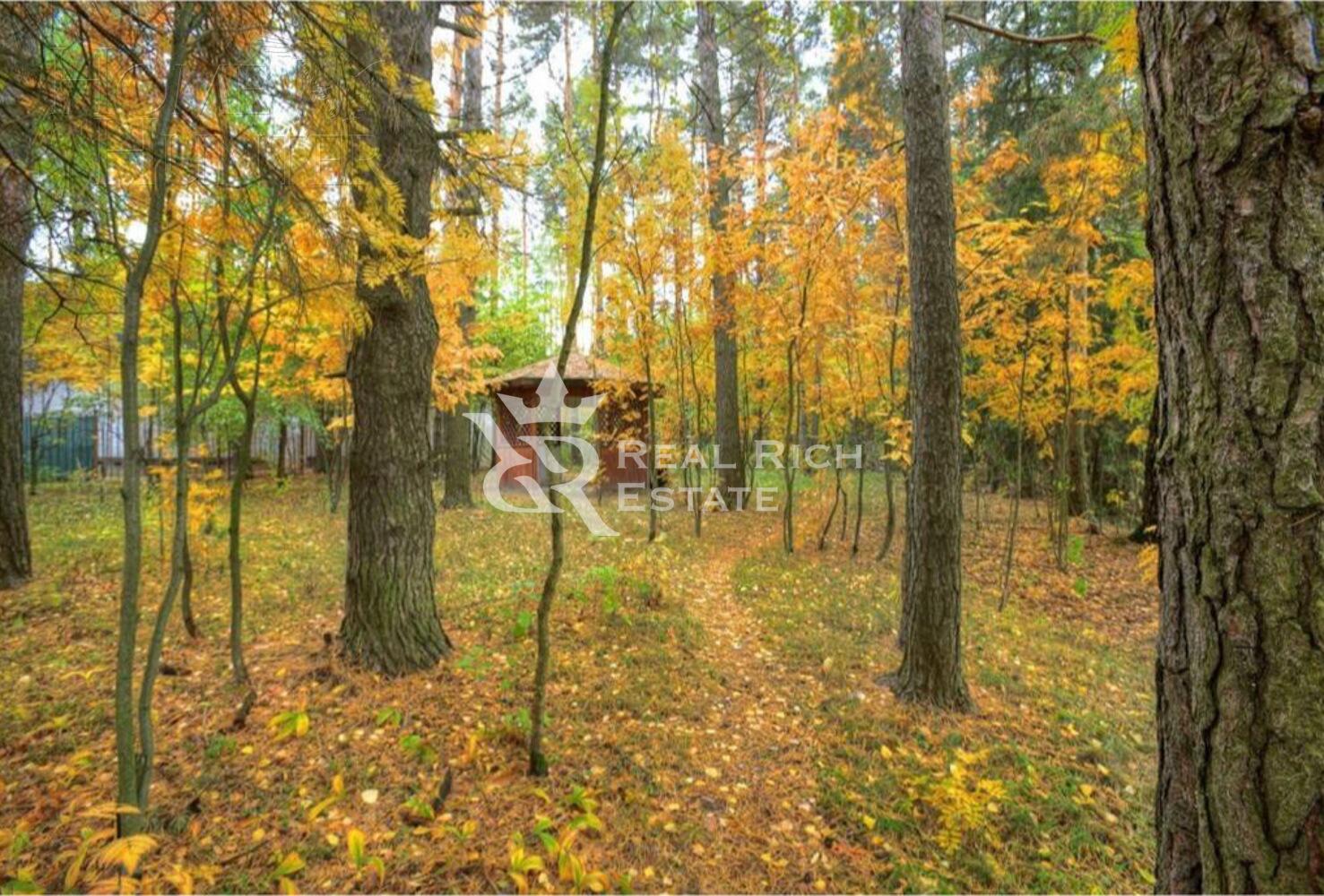 3-этажный коттедж 450 м² с отделкой