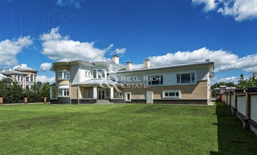 2-этажный коттедж 1 008 м² с отделкой