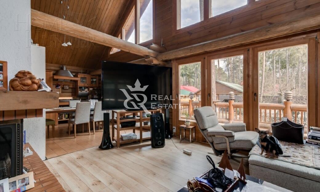 2-этажный коттедж 300 м² с отделкой