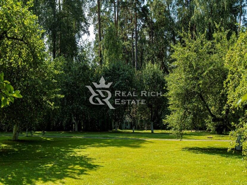 2-этажный коттедж 850 м² с отделкой