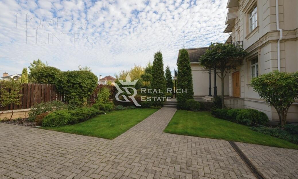 2-этажный коттедж 700 м² с отделкой